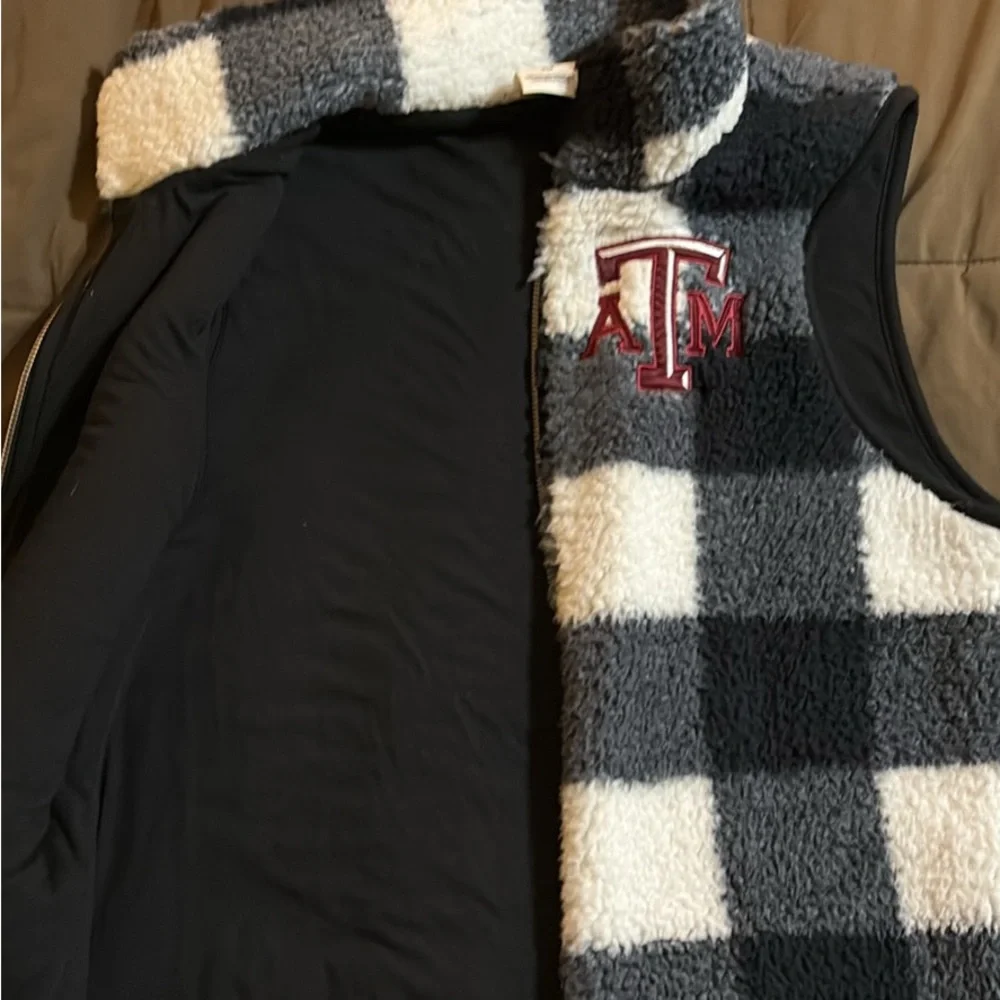 Checkered Sherpa Vest with Embroidered A&M Logo sz Medium Victoria Secret Pink - Picture 6 of 6